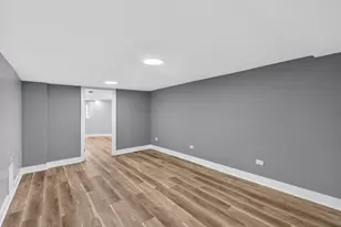 1657 N Harding Ave, Chicago, IL 60647 - Photo 23