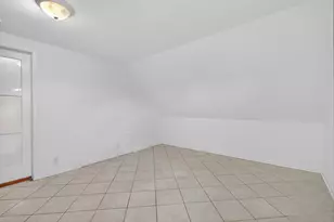 1657 N Harding Ave, Chicago, IL 60647 - Photo 13