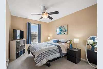 122 E Aspen Circle, Hainesville, IL 60030 - Photo 15