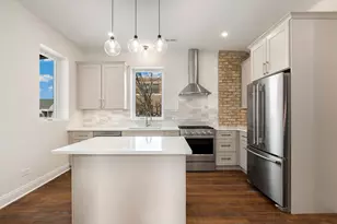 3354 N Whipple St, Chicago, IL 60618 - Photo 5