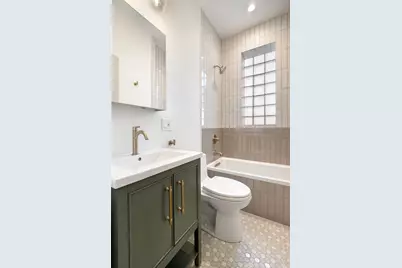 3354 N Whipple Street #2R, Chicago, IL 60618 - Photo 15