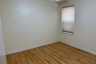 10929 S Eberhart Ave, Chicago, IL 60628 - Photo 13