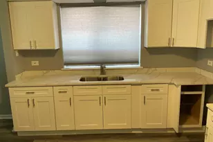 10929 S Eberhart Ave, Chicago, IL 60628 - Photo 5