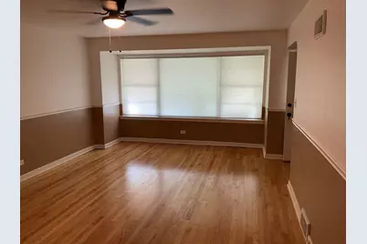 10929 S Eberhart Avenue, Chicago, IL 60628 - Photo 3