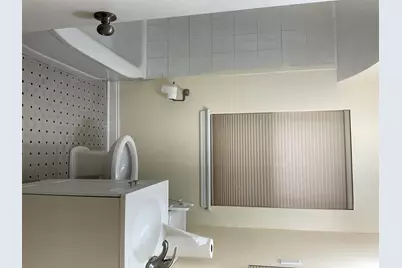 10929 S Eberhart Avenue, Chicago, IL 60628 - Photo 11