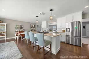 5 Chase Ct, Lombard, IL 60148 - Photo 3