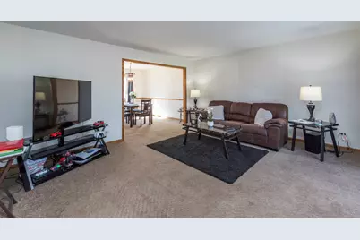 514 Judith Court, Winthrop Harbor, IL 60096 - Photo 5