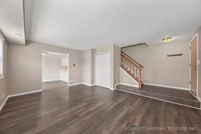 1482 W Jefferson Avenue #D, Naperville, IL 60540 - Photo 3