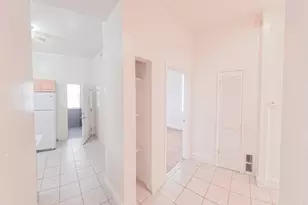 63 E 56th St, Chicago, IL 60637 - Photo 11