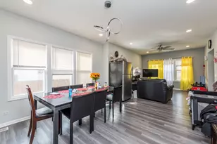 705 Massena Ave, Waukegan, IL 60085 - Photo 7