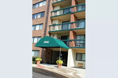 1840 Huntington Boulevard #BW511, Hoffman Estates, IL 60169 - Photo 1