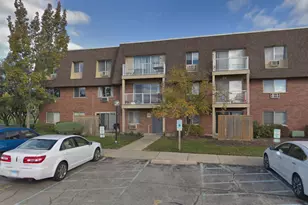 6 Villa Verde Dr, Buffalo Grove, IL 60089 - Photo 1