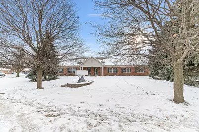 715 E Irving Park Road, Roselle, IL 60172 - Photo 19