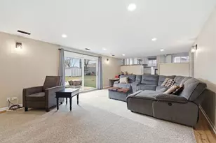 1621 Andrea Dr, New Lenox, IL 60451 - Photo 11