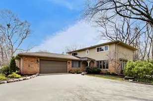 1 Aberdeen Rd, Hawthorn Woods, IL 60047 - Photo 1