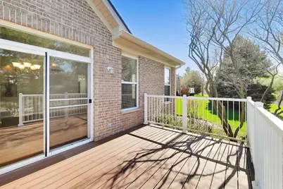 985 Oak Ridge Boulevard, Elgin, IL 60120 - Photo 23