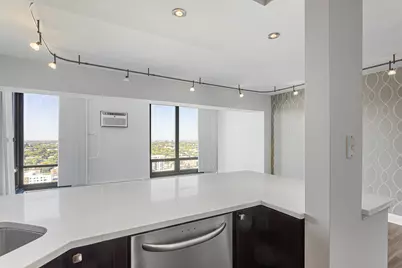 6166 N Sheridan Road #24L, Chicago, IL 60660 - Photo 3