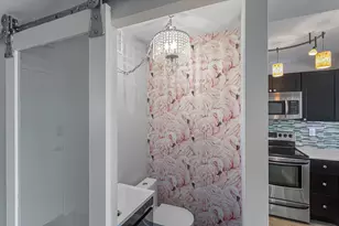 6166 N Sheridan Rd, Chicago, IL 60660 - Photo 11