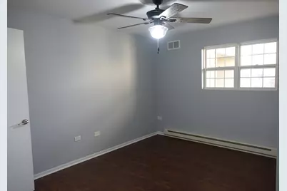 1520 W Sand Bar Court #1C, Round Lake Beach, IL 60073 - Photo 9