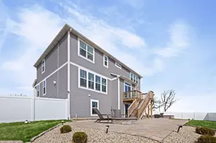 1169 Overhill Ct, Crystal Lake, IL 60012 - Photo 5