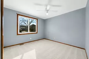 105 E Red Oak Ave, Bensenville, IL 60106 - Photo 11