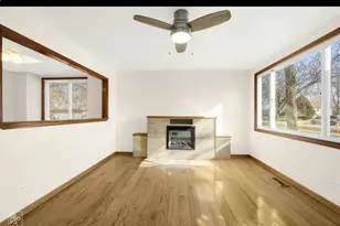 105 E Red Oak Ave, Bensenville, IL 60106 - Photo 3