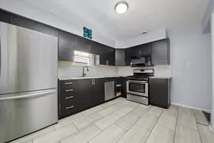 706 N Main St, Mount Prospect, IL 60056 - Photo 5