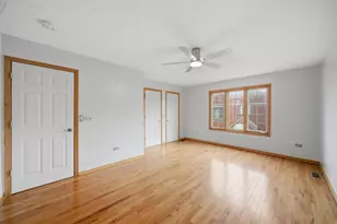 424 E Oakwood Blvd, Chicago, IL 60653 - Photo 17