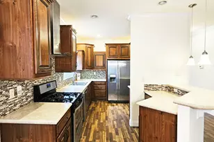 1521 Meadow View Ln, Grayslake, IL 60030 - Photo 5