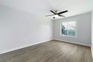 7000 Sussex Ct, Woodridge, IL 60517 - Photo 17