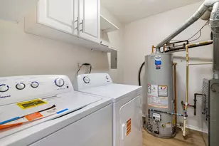 7000 Sussex Ct, Woodridge, IL 60517 - Photo 21