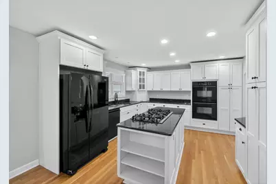 610 W Jefferson Avenue, Naperville, IL 60540 - Photo 15