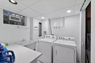 610 W Jefferson Ave, Naperville, IL 60540 - Photo 29