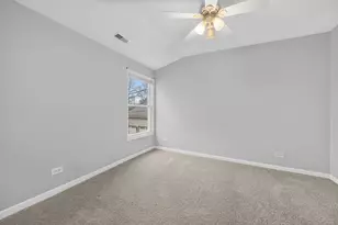 610 W Jefferson Ave, Naperville, IL 60540 - Photo 35