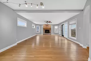 610 W Jefferson Ave, Naperville, IL 60540 - Photo 11