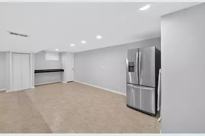 610 W Jefferson Avenue, Naperville, IL 60540 - Photo 27