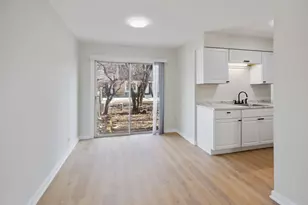 5085 Euclid Ln, Richton Park, IL 60471 - Photo 9