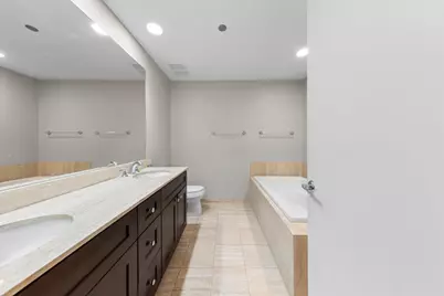 530 N Lake Shore Drive #902, Chicago, IL 60611 - Photo 17