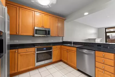 530 N Lake Shore Drive #902, Chicago, IL 60611 - Photo 13