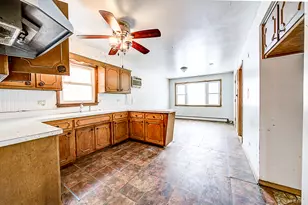 310 Yates Ave, Calumet City, IL 60409 - Photo 15