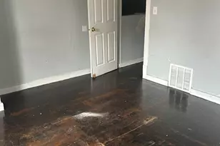 6913 S Throop St, Chicago, IL 60636 - Photo 5