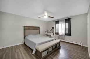 1133 S Finley Rd, Lombard, IL 60148 - Photo 13