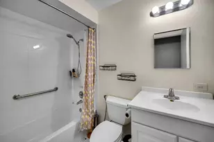 1133 S Finley Rd, Lombard, IL 60148 - Photo 11