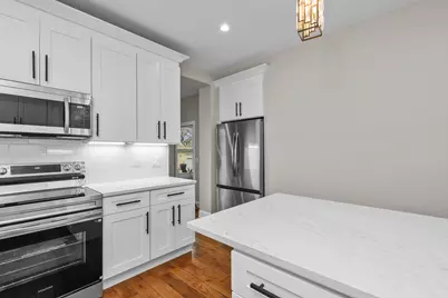 2304 N 76th Court, Elmwood Park, IL 60707 - Photo 11