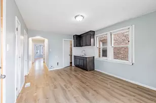 7022 S Rockwell St, Chicago, IL 60629 - Photo 11