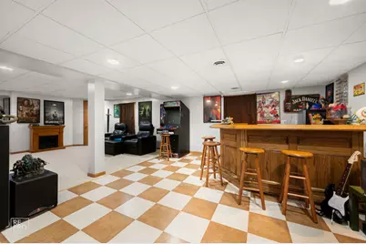 560 E Armitage Avenue, Addison, IL 60101 - Photo 29