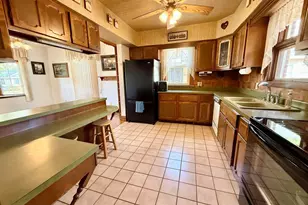 2340 7th St, East Moline, IL 61244 - Photo 7