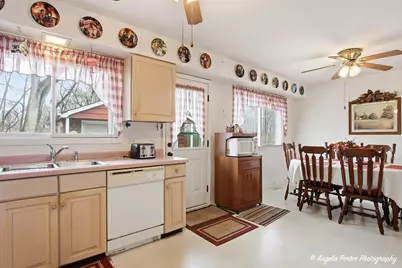 908 French Drive, Mundelein, IL 60060 - Photo 5