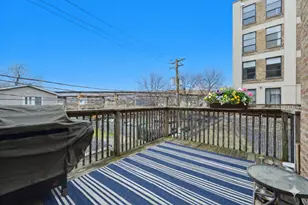 1800 W Roscoe St, Chicago, IL 60657 - Photo 13