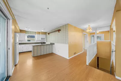 586 Holiday Drive, Lake Holiday, IL 60552 - Photo 11